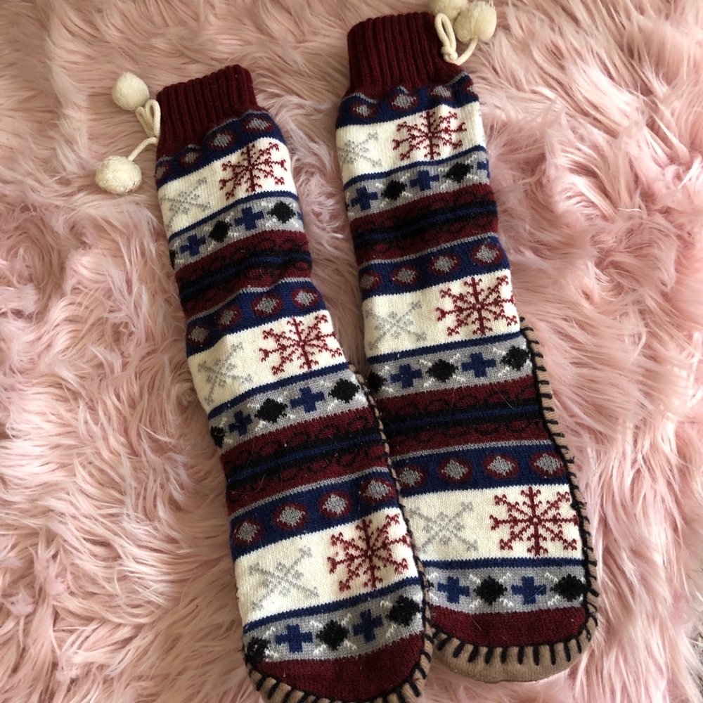 Muk Luks Lukee’s slipper socks with tassels